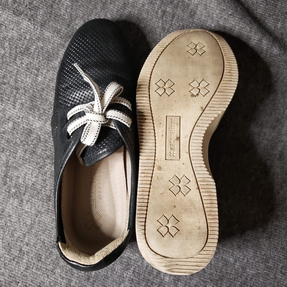 Naturalizer N5 Contour Breathable Black Sneaker Size 4.5 - Picture 9 of 11